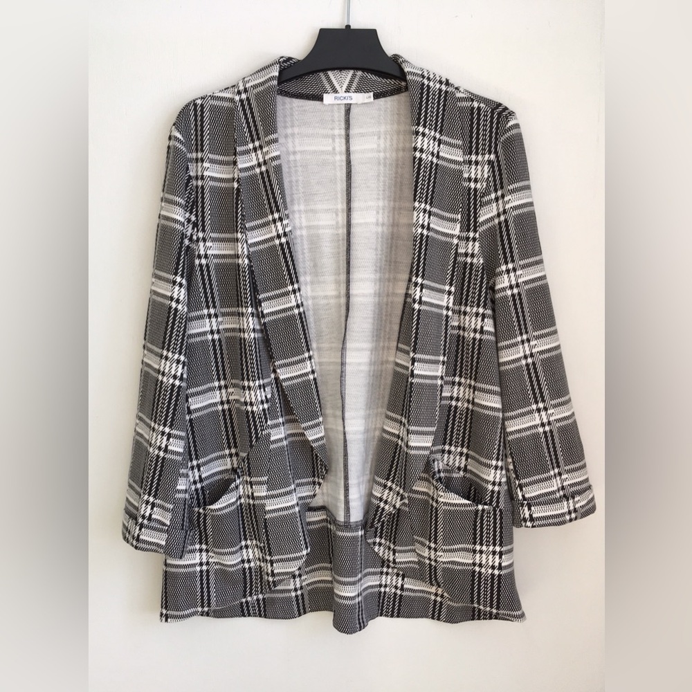 Ricki’s Women’s Shawl Collar Cover-Up Style Sweater Blazer Tops Size Large